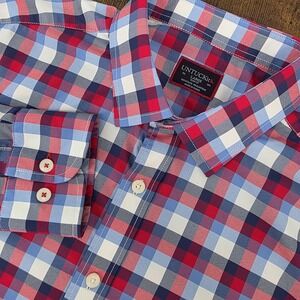UNTUCKit Stever Hill LS Button Up Nylon Perf. Red Blue White Check Men's L Slim